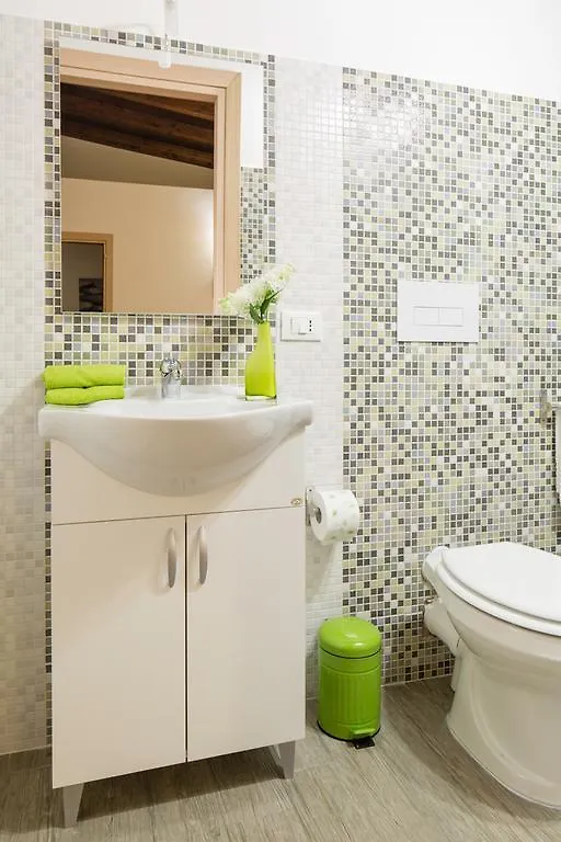 Arricampati Airport Rooms & Bringo Car Rental Carini 0*,  Italy